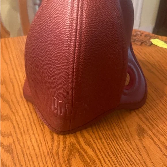 Reebok Maroon Football Helmet Cap with White Lace Detail - Picture 2 of 4